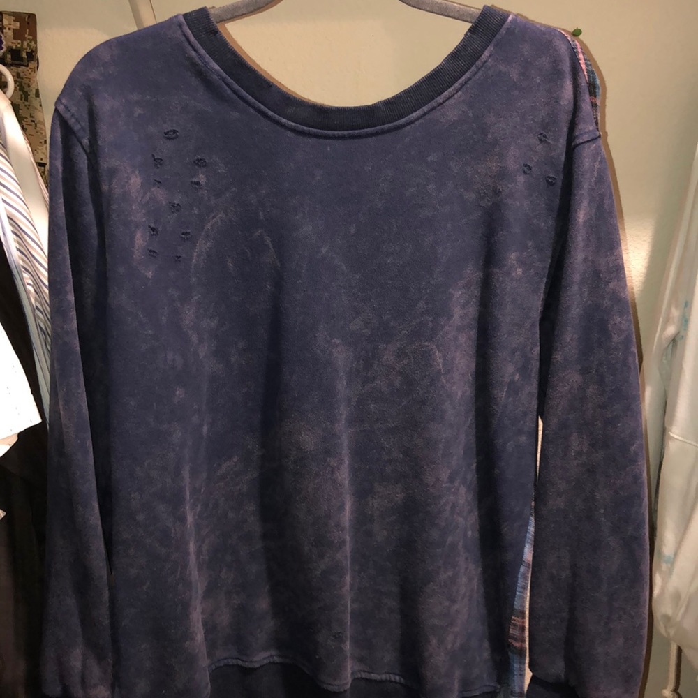 Blue sweater with T-shirt button up on back